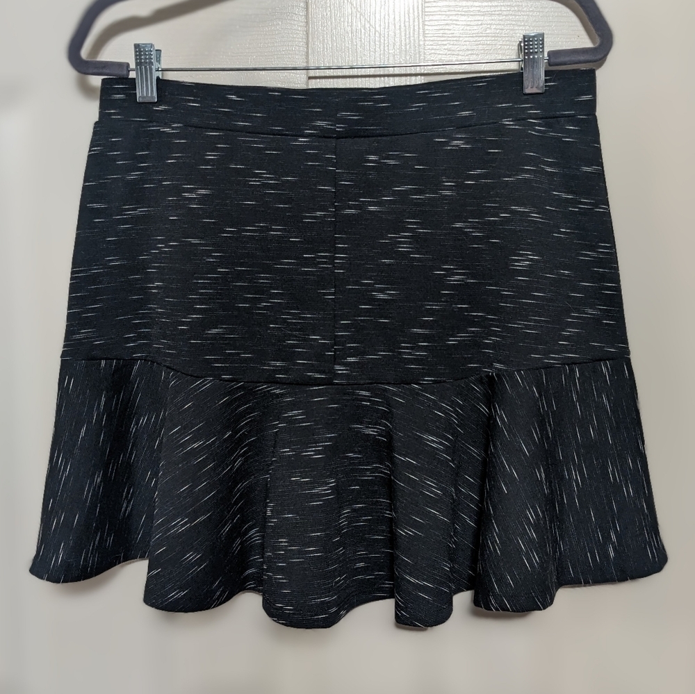 5/$25 Sequin Heart Skirt - Picture 1 of 7